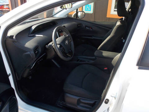 2021 Toyota Prius LE