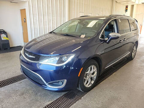 2018 Chrysler Pacifica for sale at Drive Motor Sales in Ionia MI