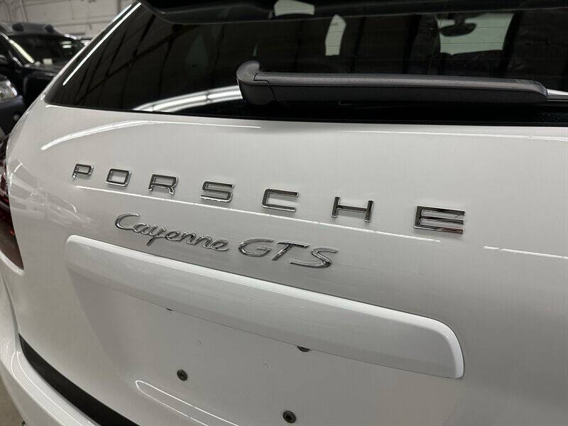 2013 Porsche Cayenne GTS