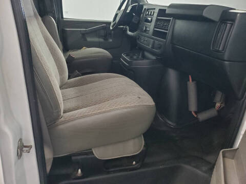 2017 Chevrolet Express 2500