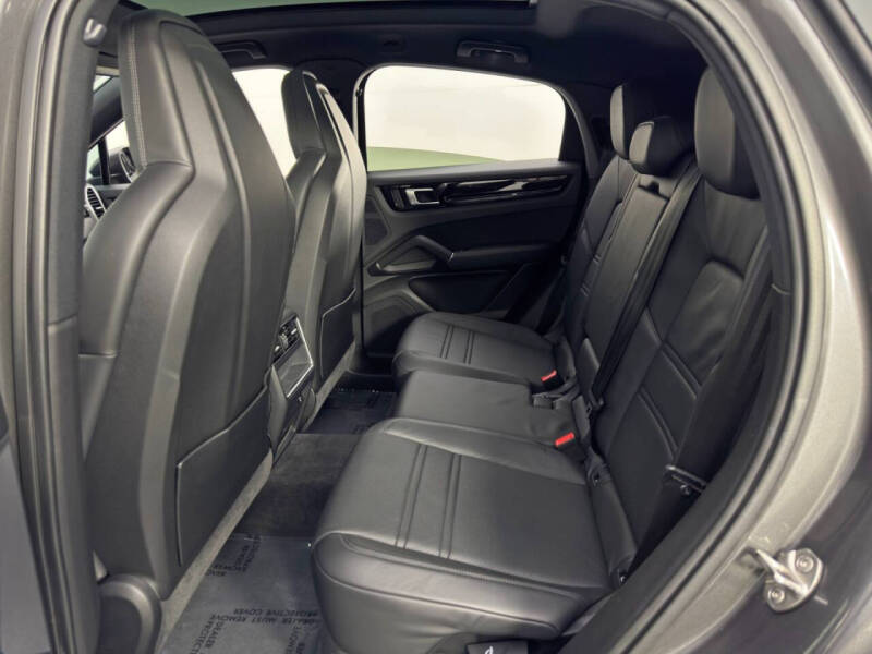 2023 Porsche Cayenne