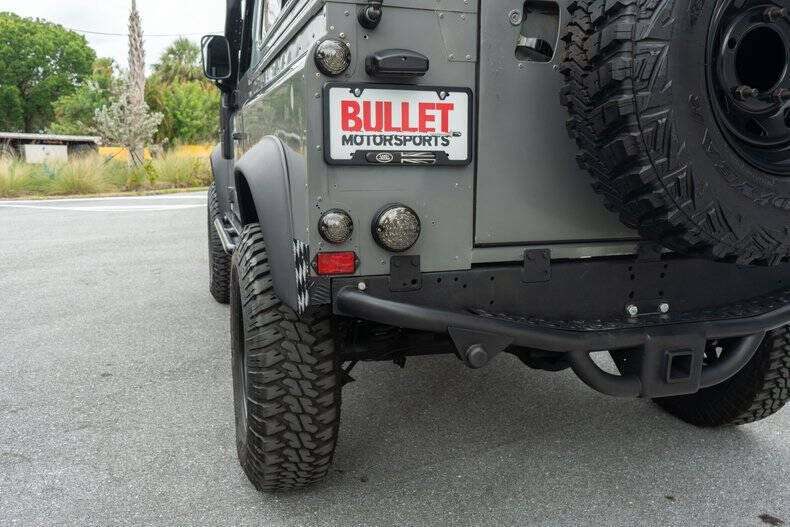 1991 Land Rover Defender