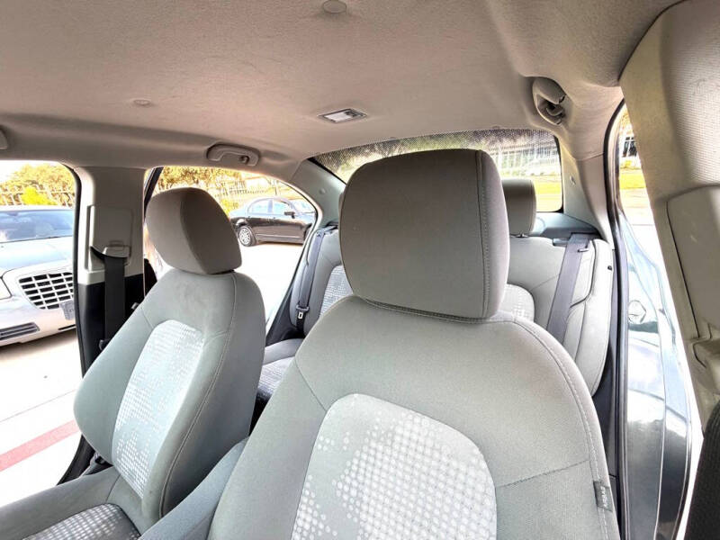 2017 Chevrolet Sonic LS Manual