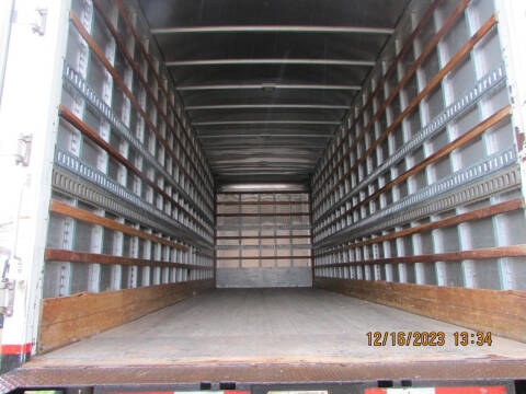 2012 Freightliner M2 106