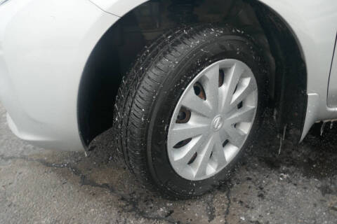 2013 Nissan Versa 1.6 SV