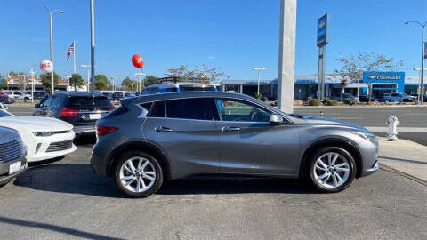 2019 Infiniti QX30 Pure