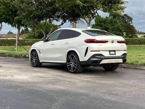 2020 BMW X6 M50i
