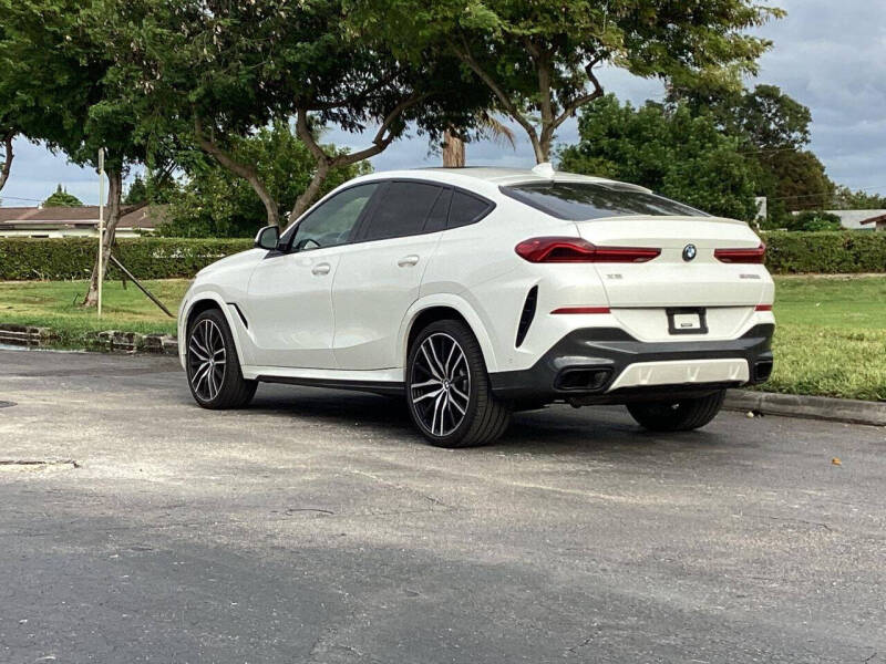 2020 BMW X6 M50i