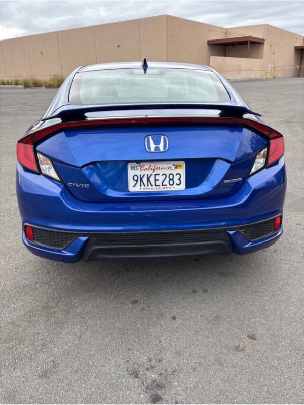 2020 Honda Civic Touring