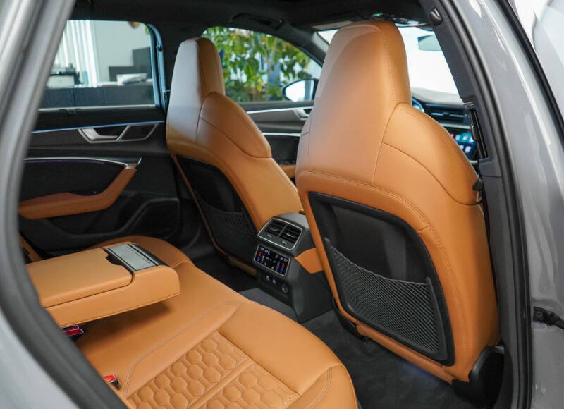 2024 Audi RS 6 Avant 4.0T quattro Avant performance