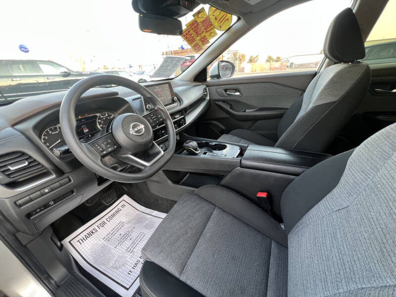 2023 Nissan Rogue SV