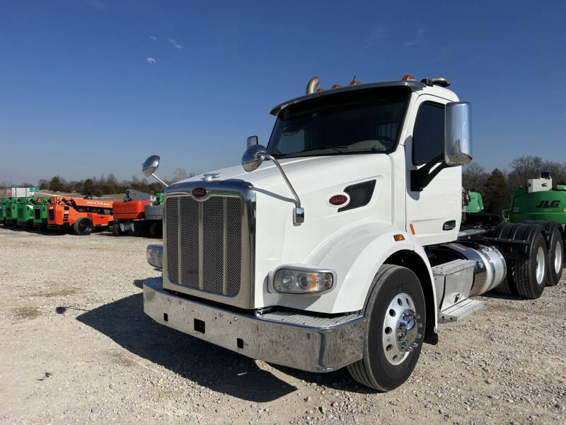 2019 Peterbilt 567 Road Tractor