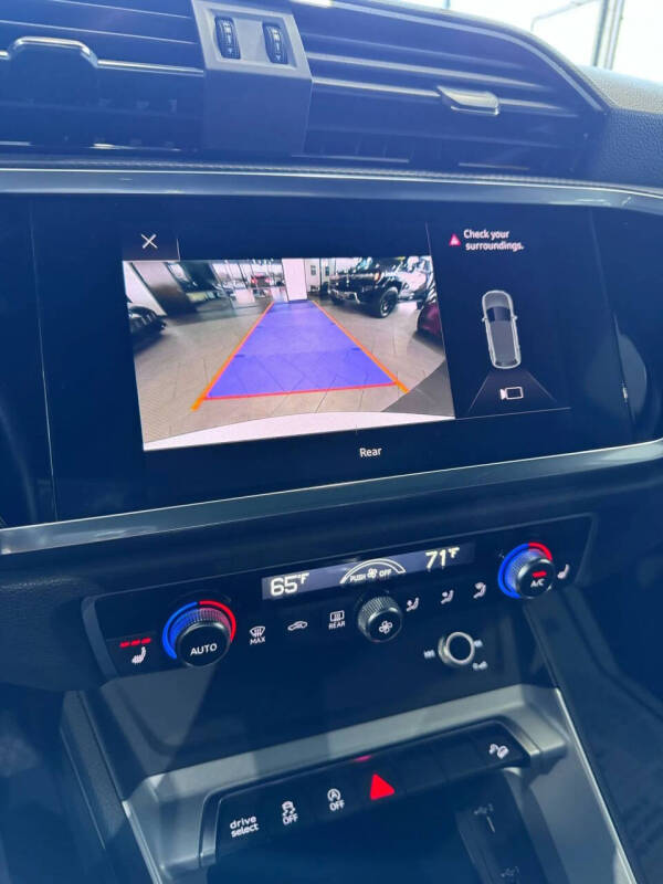 2021 Audi Q3 quattro Premium 40 TFSI