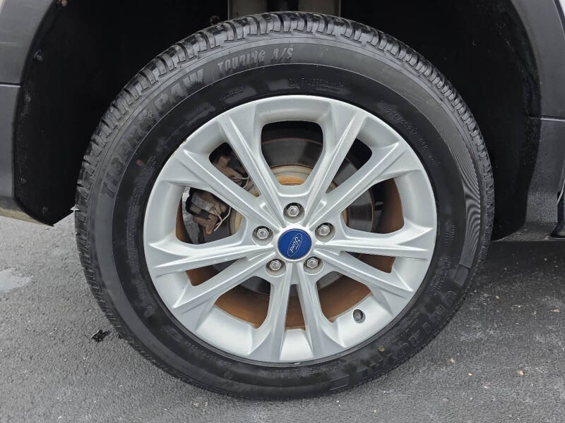 2017 Ford Escape SE