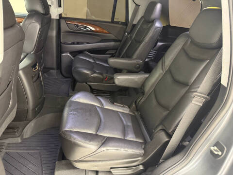 2020 Cadillac Escalade Luxury