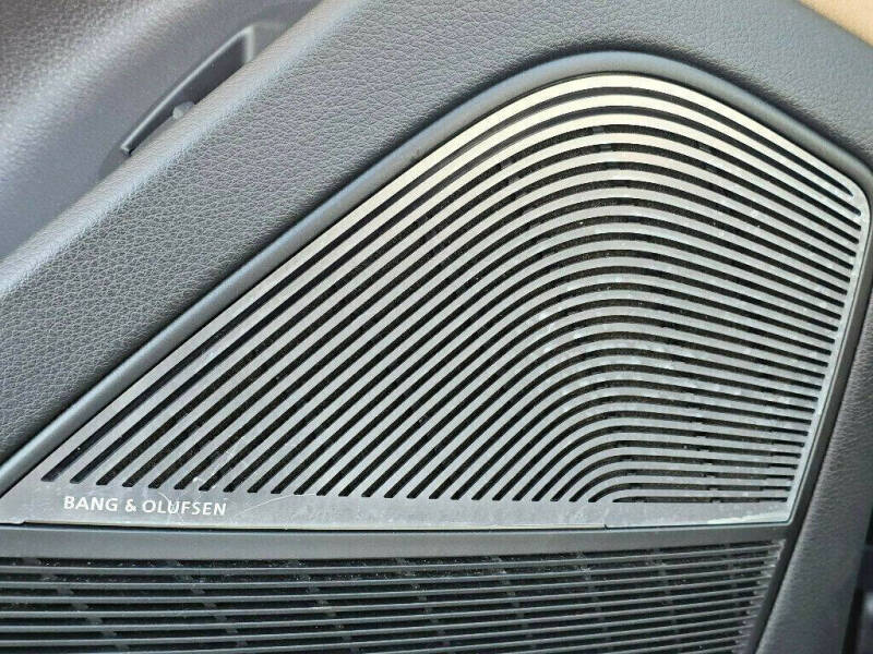 2019 Audi Q8 quattro Prestige 55 TFSI