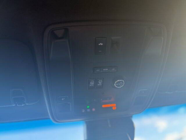 2017 Cadillac Escalade Platinum