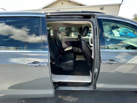 2022 Chrysler Pacifica Touring L