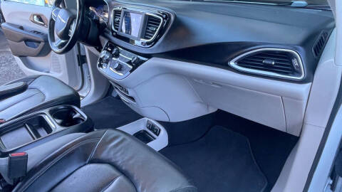 2018 Chrysler Pacifica Touring L