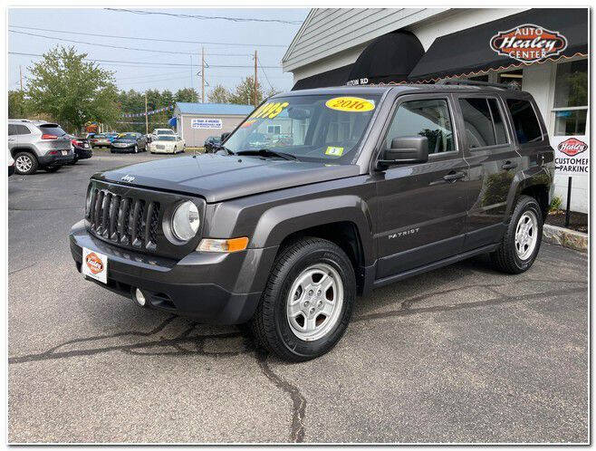 2016 Jeep Patriot for sale at Healey Auto in Rochester NH