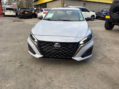 2025 Nissan Altima 2.5 SR