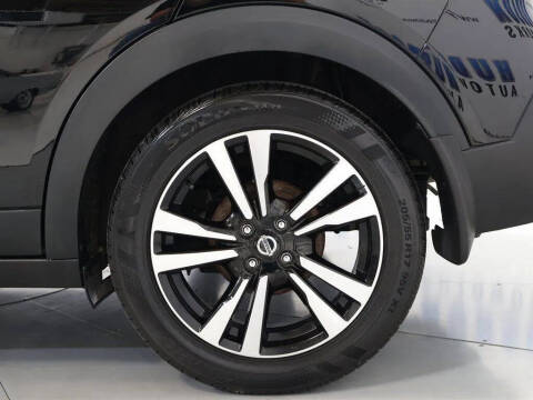 2019 Nissan Kicks SR