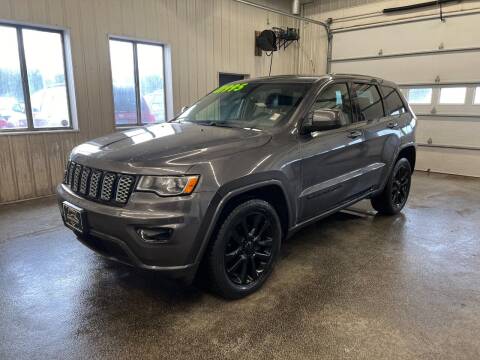 2019 Jeep Grand Cherokee for sale at Sand's Auto Sales in Cambridge MN