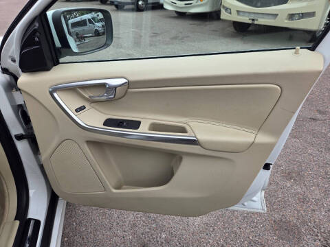 2015 Volvo XC60 T5 Premier