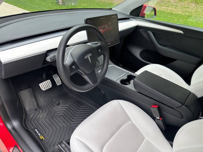 2023 Tesla Model Y Performance