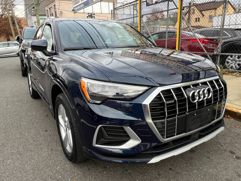 2020 Audi Q3 quattro Premium 45 TFSI