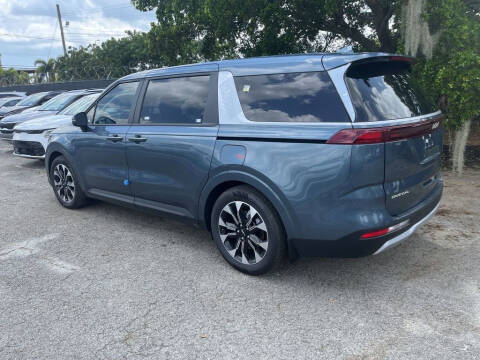 2024 Kia Carnival EX