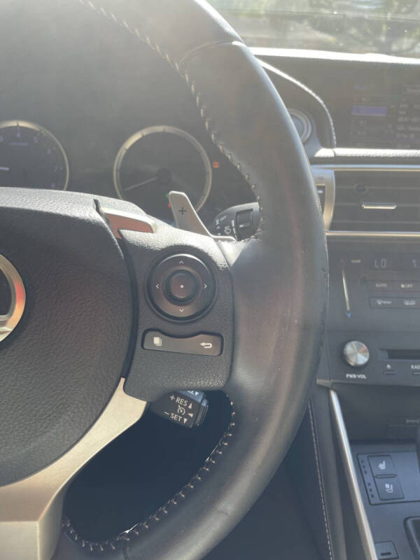 2015 Lexus IS 250 Crafted Line