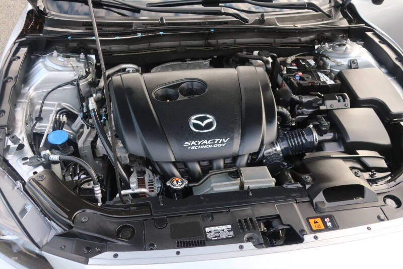 2018 Mazda MAZDA3 Sport