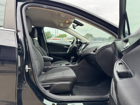 2018 Chevrolet Cruze LT Auto