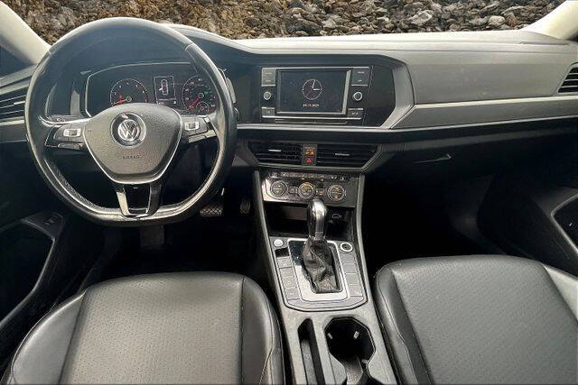 2019 Volkswagen Jetta R-Line