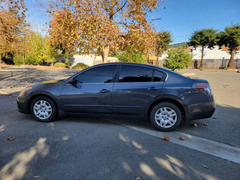 2011 Nissan Altima S photo 8