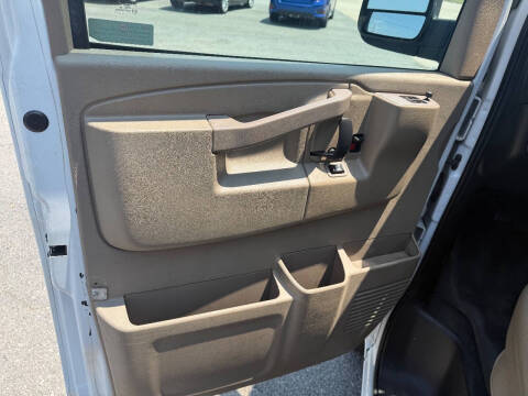 2021 Chevrolet Express 2500