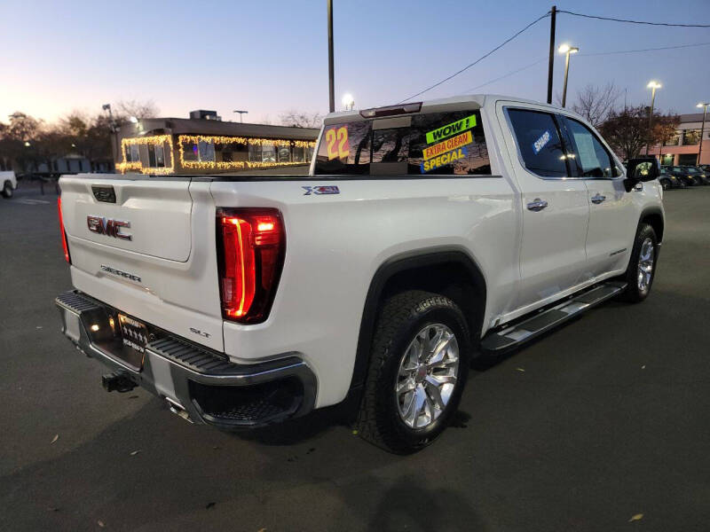 2022 GMC Sierra 1500 Limited SLT photo 7