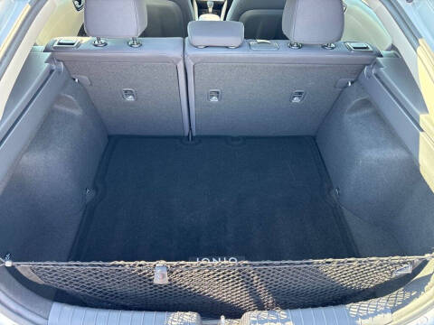 2017 Hyundai Ioniq Hybrid SEL