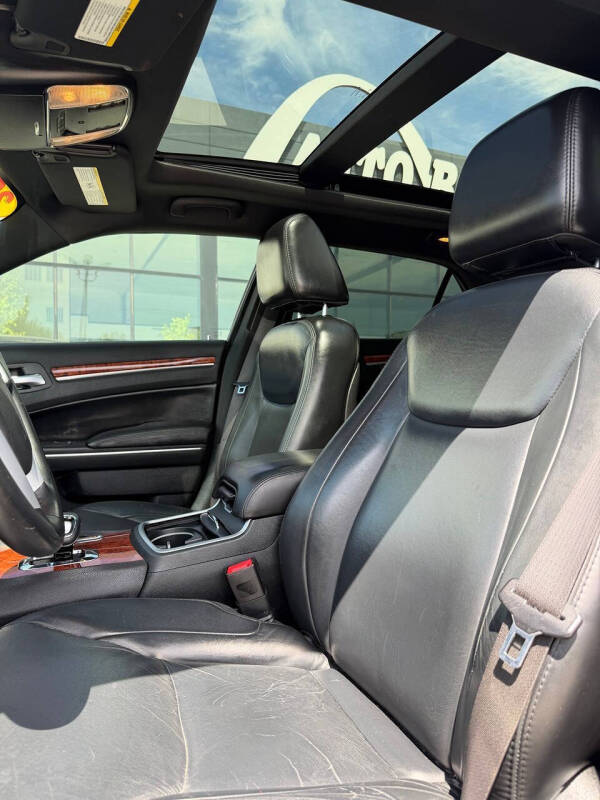 2014 Chrysler 300