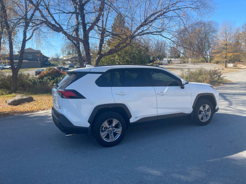 2023 Toyota RAV4 null photo 8