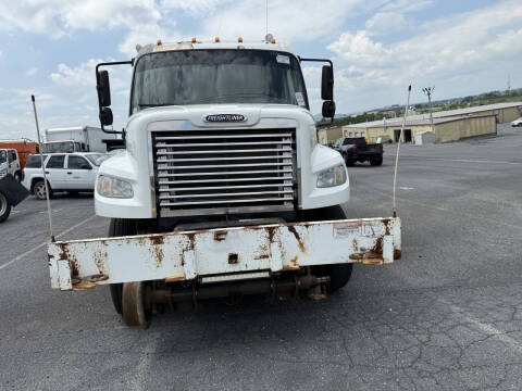 2011 Freightliner M2 106
