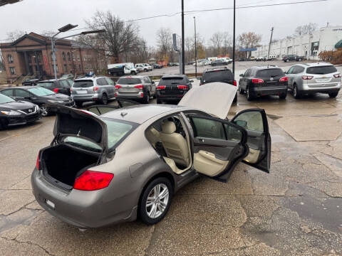 2011 Infiniti G37 Sedan x