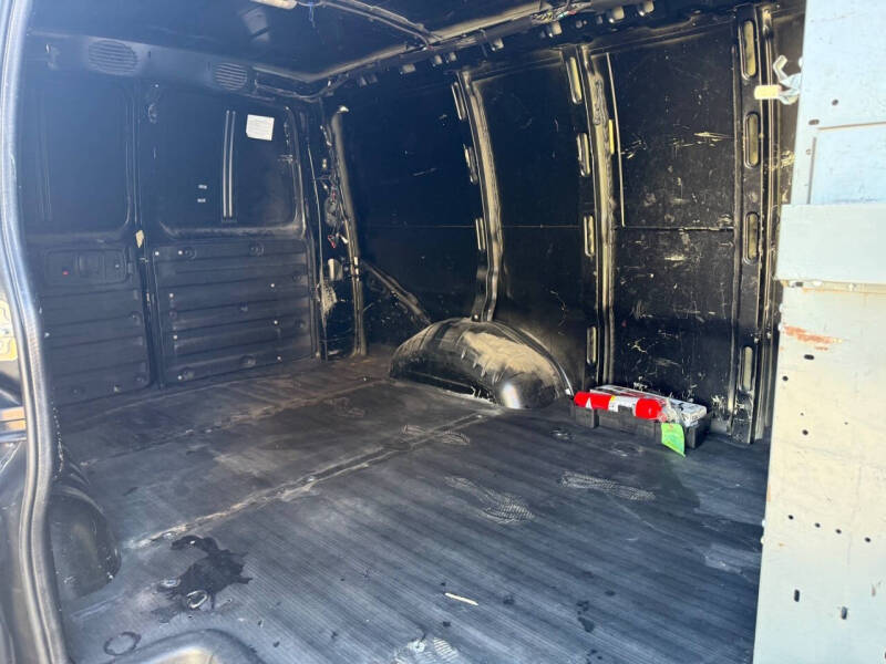 2017 Chevrolet Express 2500