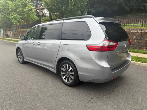 2018 Toyota Sienna LE 7-Passenger