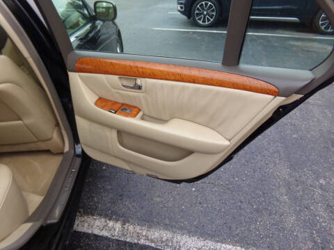 2005 Lexus LS 430