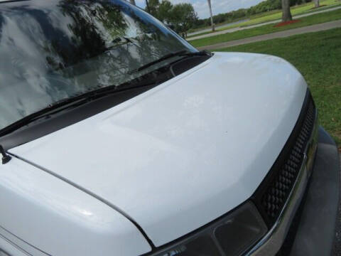 2017 Chevrolet Express 2500