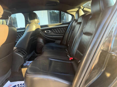 2015 Ford Taurus SEL