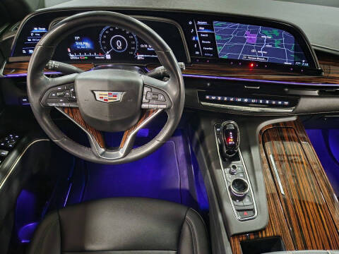 2022 Cadillac Escalade Luxury