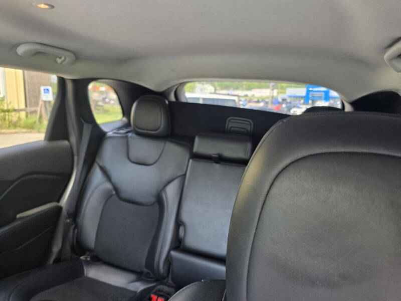 2020 Jeep Cherokee Altitude